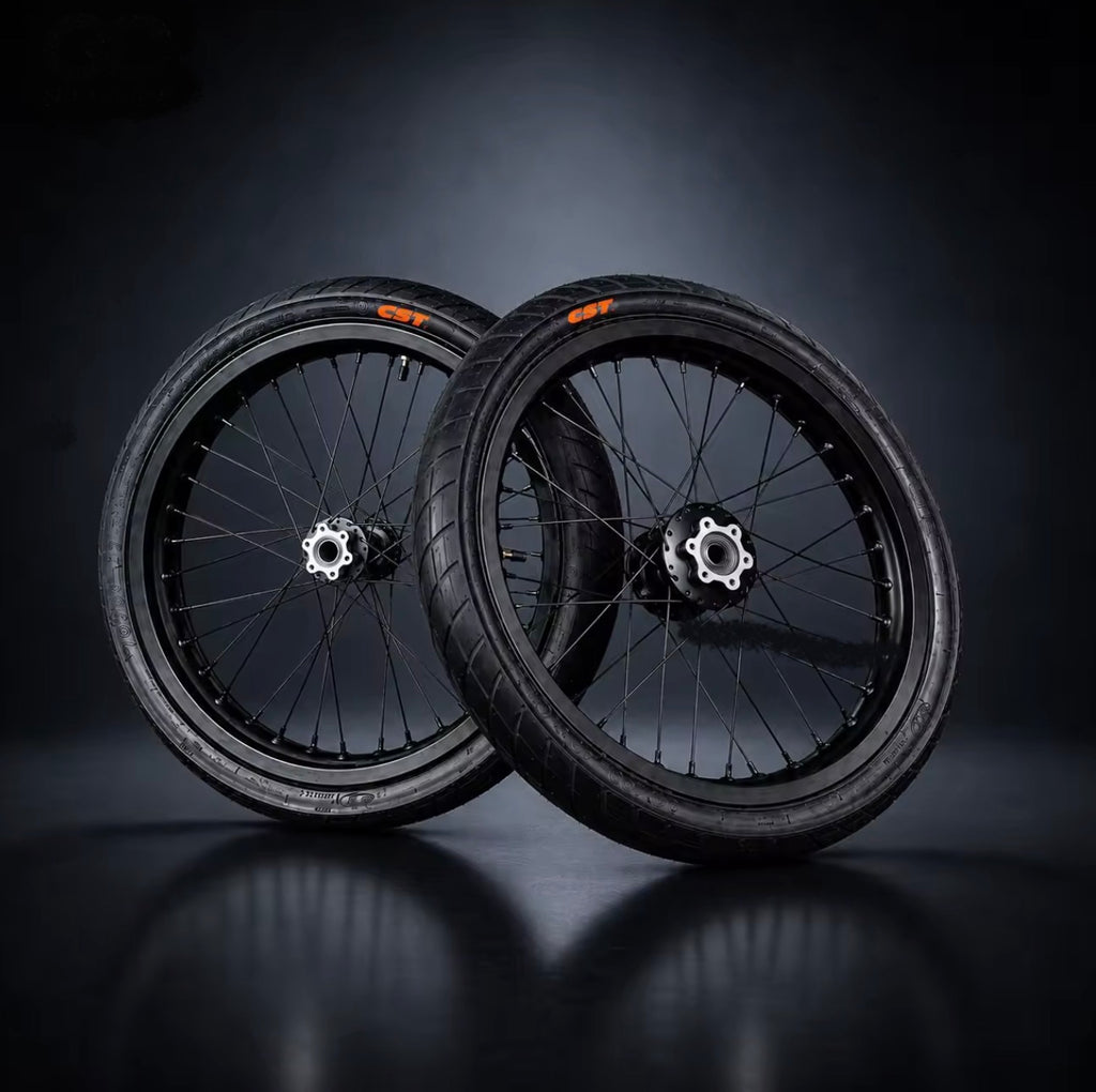CST Sumos for surron LBX 17”