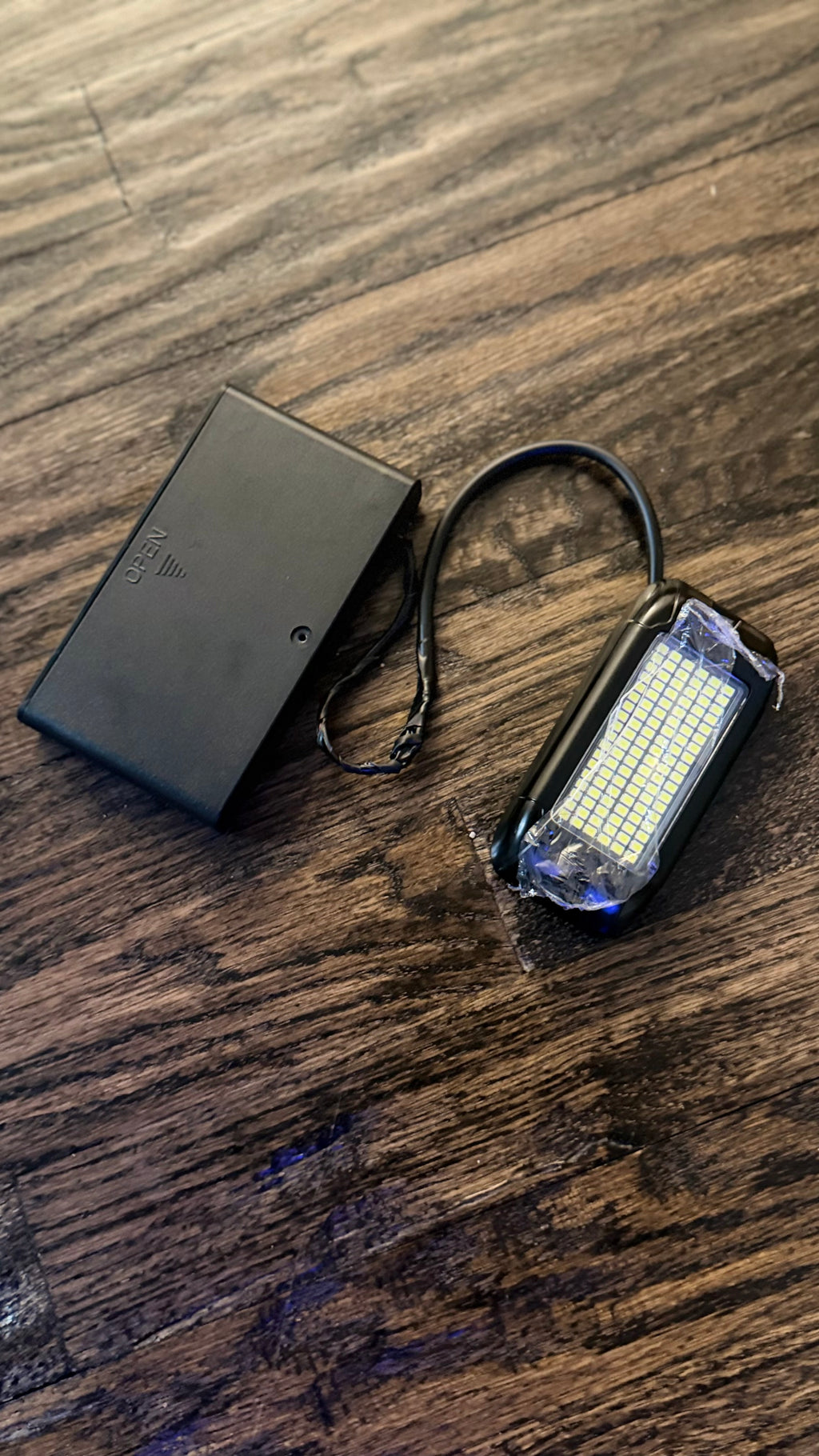 108 LED rock light (battery powered)